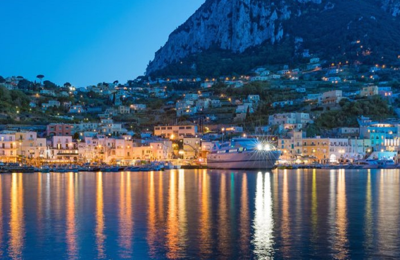 Neu: Abendliche Bootstour entlang der Sorrentinischen Küste