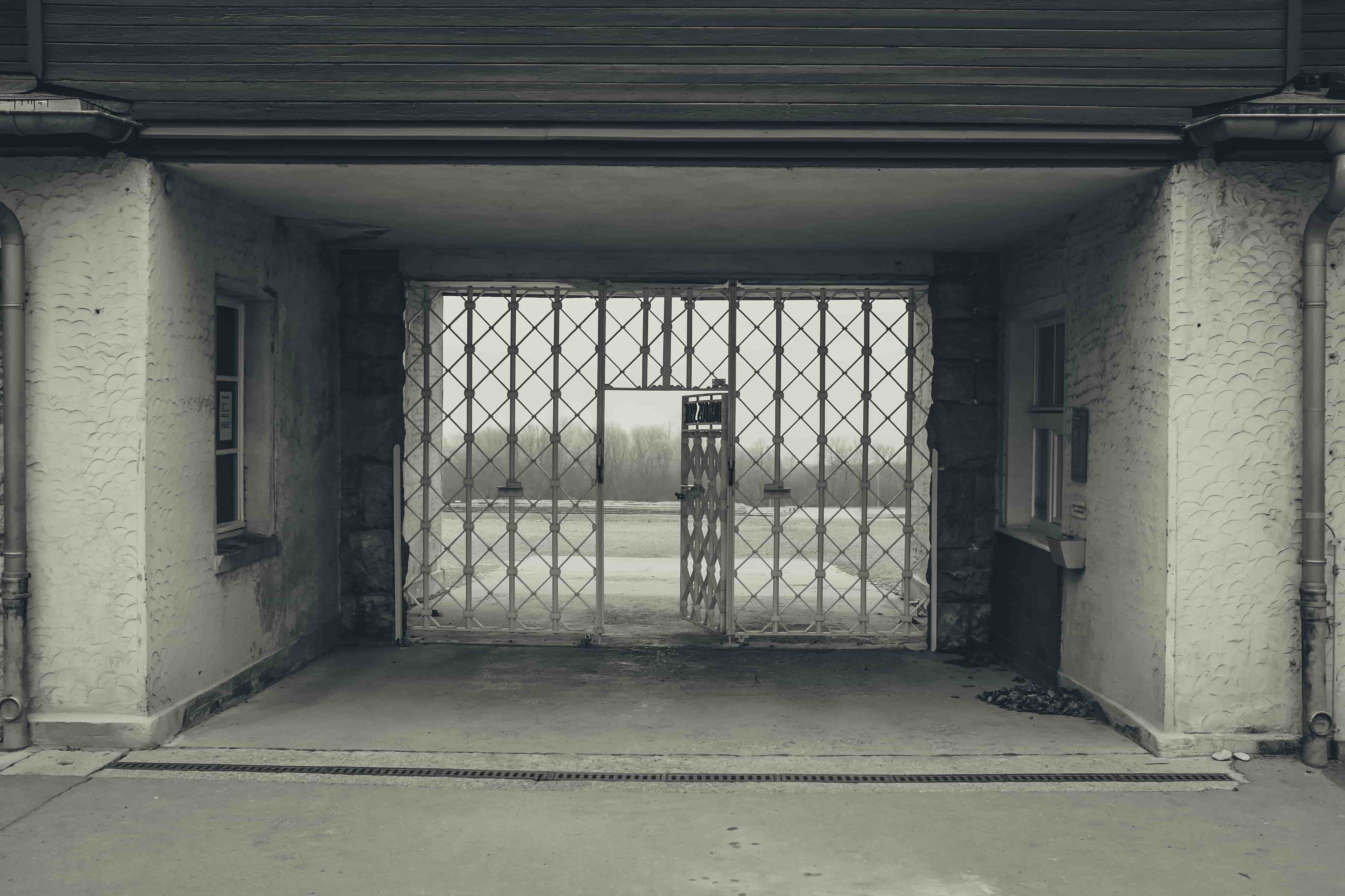 Gedenkstätte Buchenwald (Film und Führung, Dauer 3 Stunden)